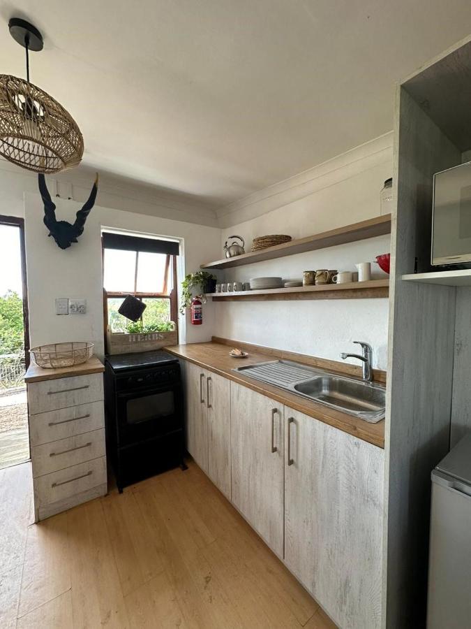 Ostrich Cottage At Les Wings Private Game Farm Groot-Jongensfontein Екстер'єр фото